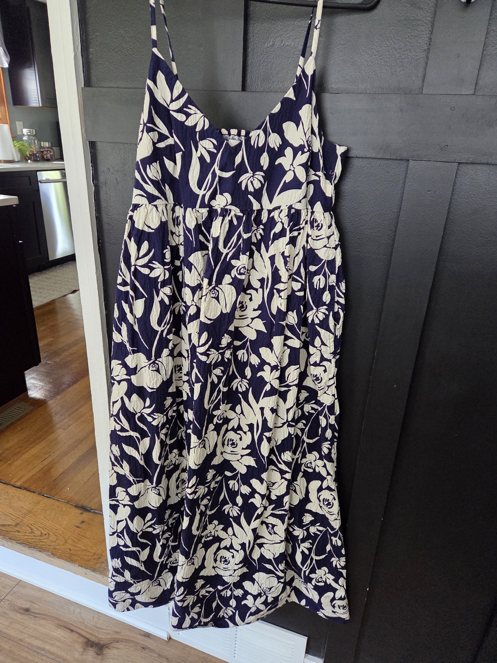 Sleeveless Navy and Cream Floral Maxi Dress With Pockets